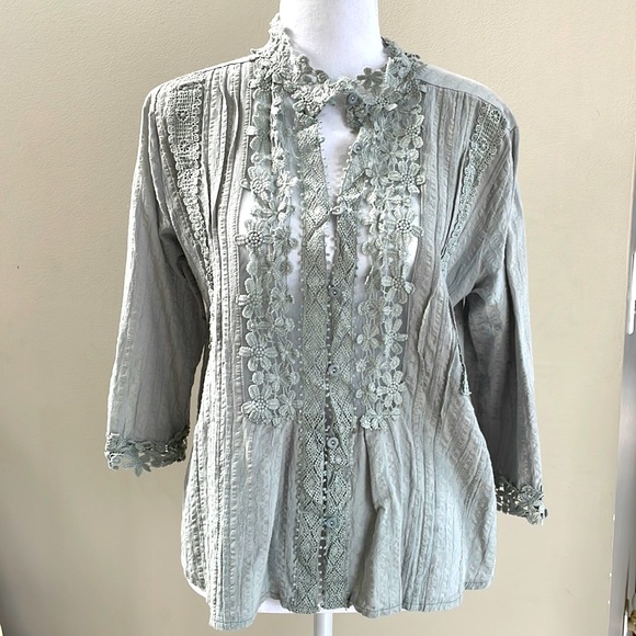 Shirt With Lace & Crochet Detail, Size S - Picture 1 of 7